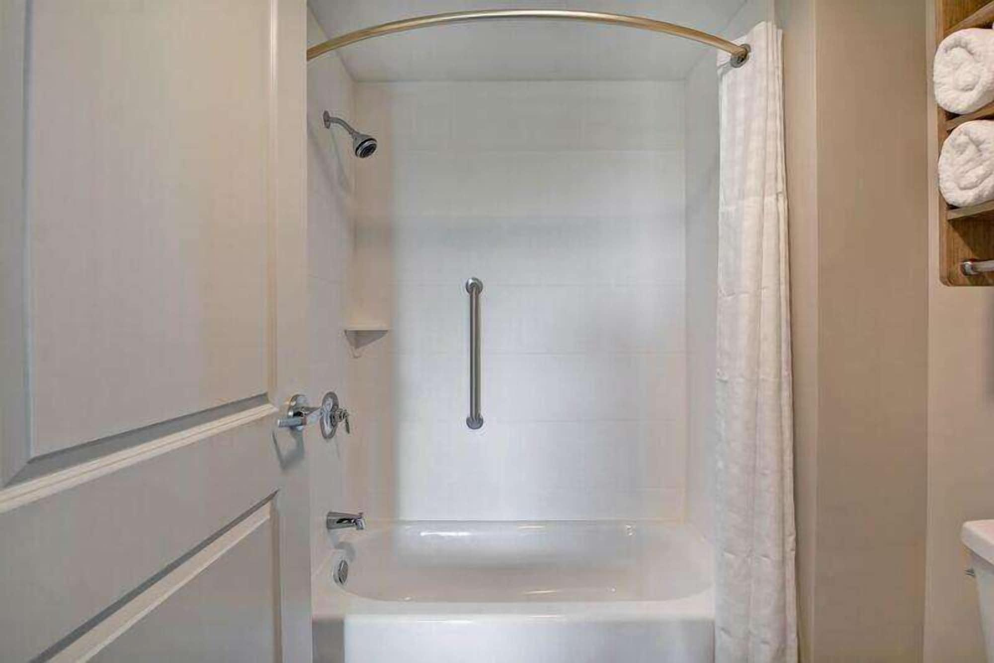 Homewood Suites By Hilton New Hartford Utica Clinton Экстерьер фото